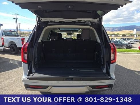 New 2025 Ford Expedition Platinum w/ Platinum Ultimate Package AWD/4WD image 6