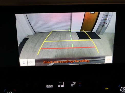 Used 2024 Toyota Grand Highlander AWD image 28