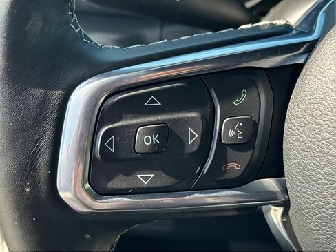 Used 2021 Jeep Wrangler Unlimited Sahara w/ Cold Weather Group AWD/4WD image 21