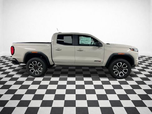 New 2026 GMC Canyon AT4 w/ AT4 Premium Package AWD/4WD image 2