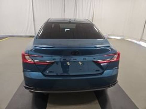 Used 2026 Toyota Camry SE w/ Convenience Package FWD image 5