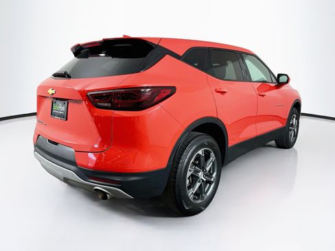 Used 2025 Chevrolet Blazer LT AWD/4WD image 9