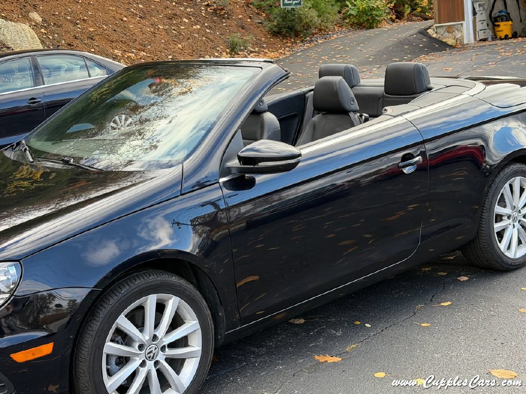 Used 2015 Volkswagen Eos Komfort FWD image 26