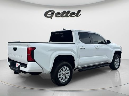 Used 2024 Toyota Tacoma SR5 RWD image 5