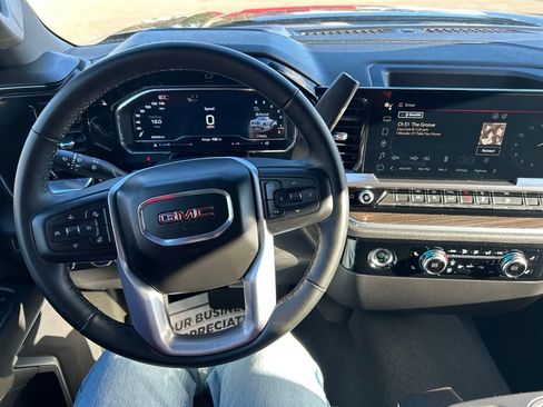 Certified 2024 GMC Sierra 1500 Elevation image 24