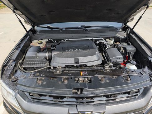 Used 2015 Chevrolet Colorado Z71 image 10