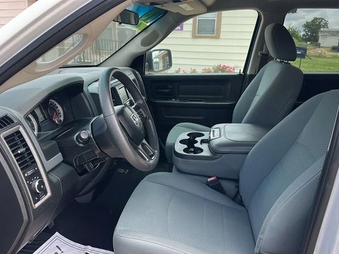 Used 2018 RAM 1500 Express w/ Express Value Package AWD/4WD image 12
