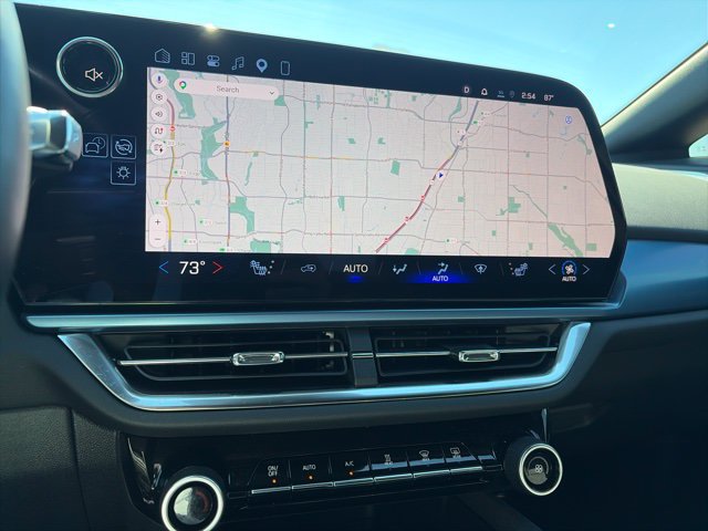 Used 2024 Chevrolet Equinox EV LT w/ Active Safety Package 3 FWD image 13
