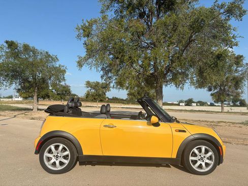 Used 2008 MINI Cooper Convertible FWD image 51