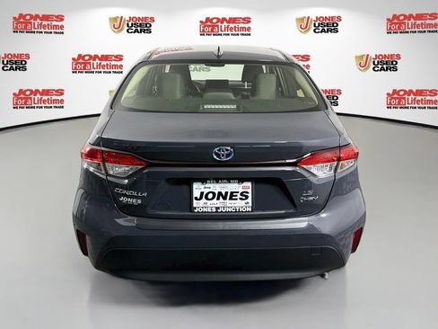 Certified 2025 Toyota Corolla LE FWD image 13
