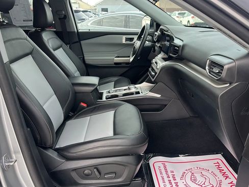 Used 2023 Ford Explorer XLT w/ Equipment Group 202A image 16