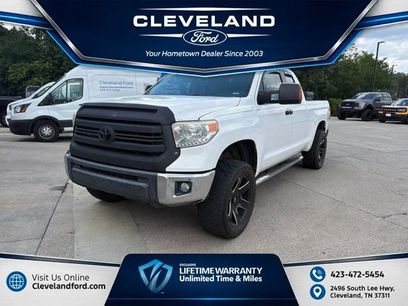 Used 2017 Toyota Tundra SR5 w/ SR5 Upgrade Package