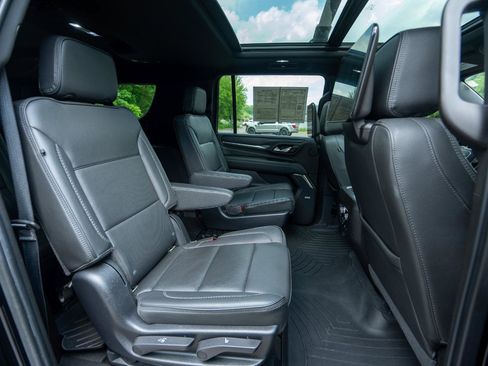 Used 2021 GMC Yukon XL Denali AWD/4WD image 30