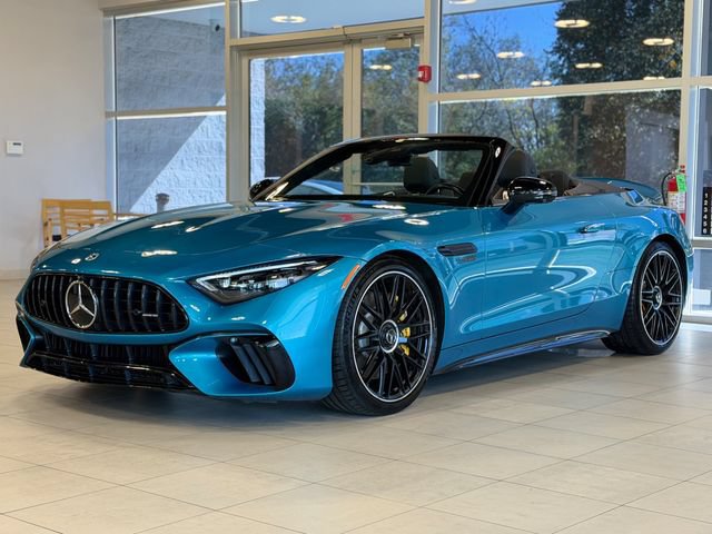 Used 2022 Mercedes-Benz SL 63 AMG 4MATIC w/ Driver Assistance Package image 5