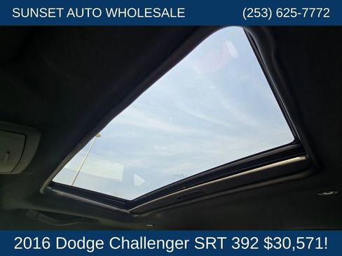 Used 2016 Dodge Challenger SRT w/ Technology Group RWD image 41