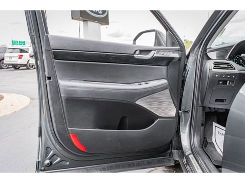 Used 2021 Hyundai Palisade Limited image 6