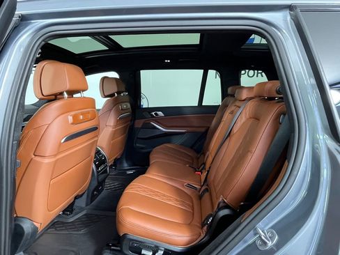 Used 2026 BMW X7 M60i AWD/4WD image 19