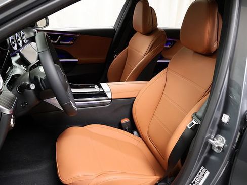 Certified 2026 Mercedes-Benz C 300 4MATIC Sedan image 10