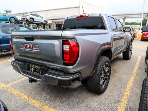Used 2023 GMC Canyon AT4 w/ AT4 Premium Package AWD/4WD image 8