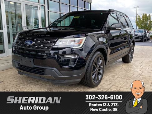 Used 2018 Ford Explorer XLT w/ Equipment Group 202A AWD/4WD image 1