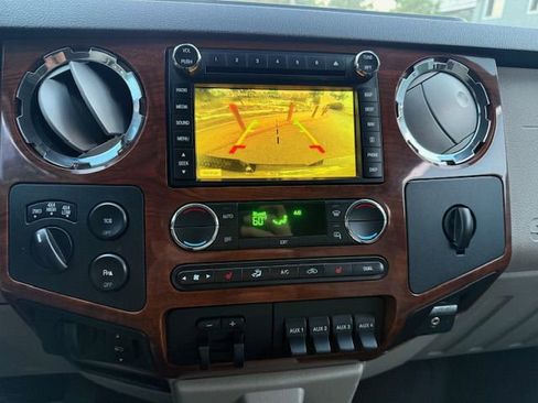Used 2009 Ford F350 Cabela's image 11