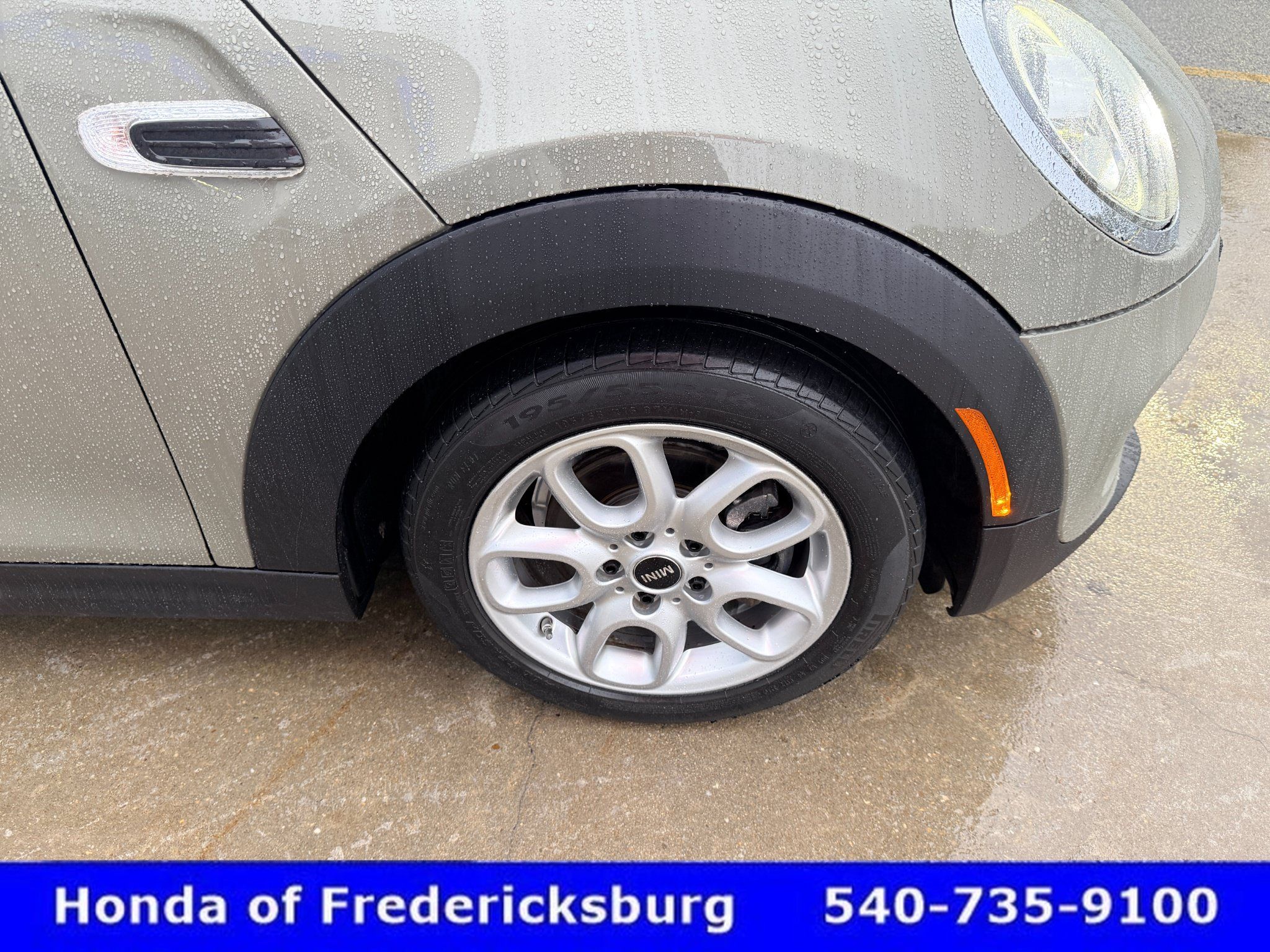 Used 2021 MINI Cooper 2-Door Hardtop FWD image 13