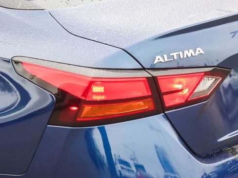 Used 2022 Nissan Altima 2.5 SR image 8
