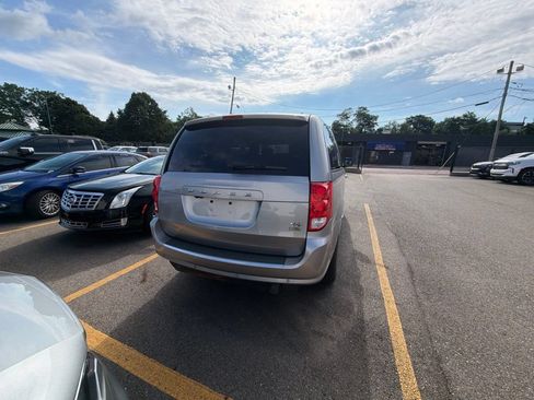 Used 2014 Dodge Grand Caravan R/T w/ Safety Sphere Group FWD image 7