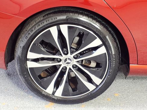 Used 2022 Mercedes-Benz C 300 4MATIC Sedan image 5