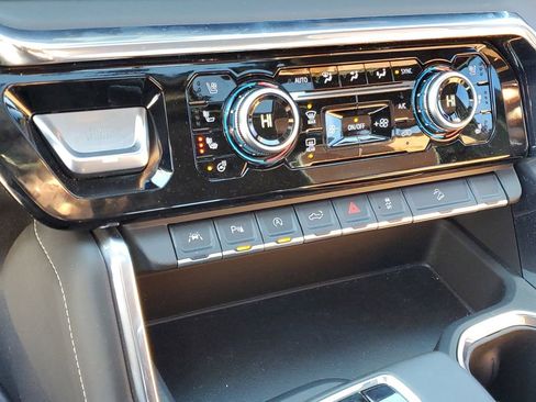 Used 2025 GMC Sierra 1500 Denali Ultimate image 21