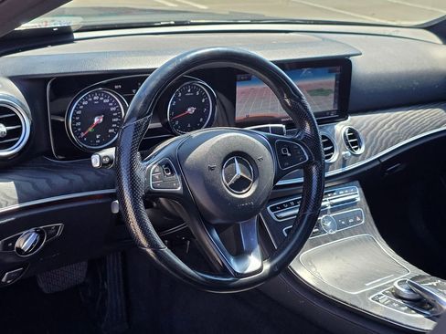 Used 2018 Mercedes-Benz E 300 image 10