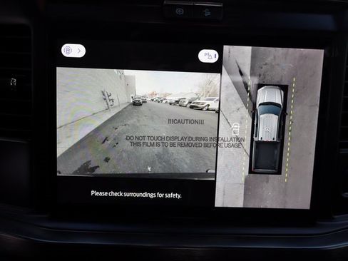 Used 2025 Ford F250 Lariat w/ Tremor Off-Road Package image 9