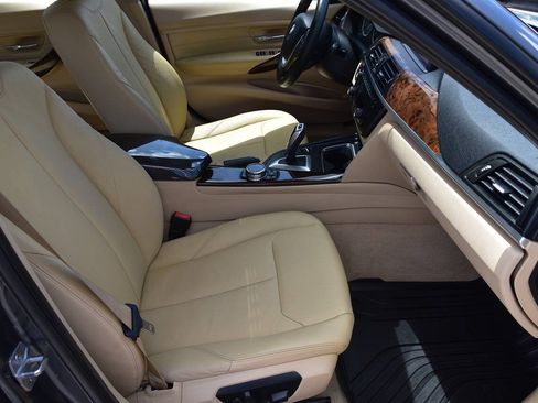 Used 2014 BMW 328i Sedan RWD image 13