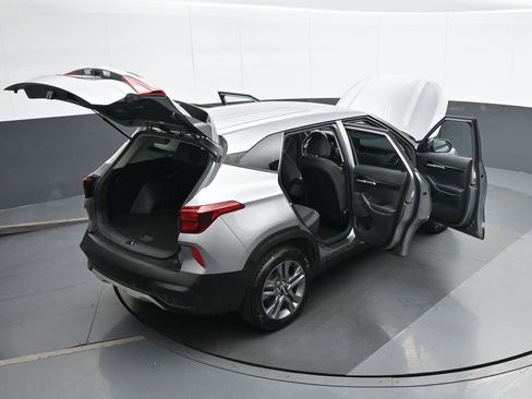 Used 2021 Kia Seltos LX AWD/4WD image 39