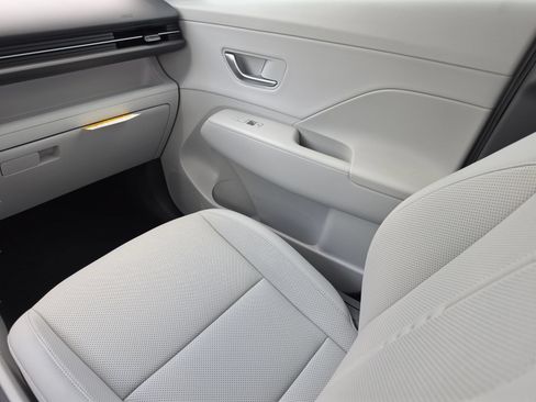 New 2026 Hyundai Kona SEL Premium FWD image 19