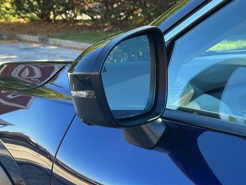 Certified 2025 Nissan Rogue SL image 10