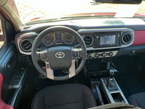 Used 2016 Toyota Tacoma SR5 image 35
