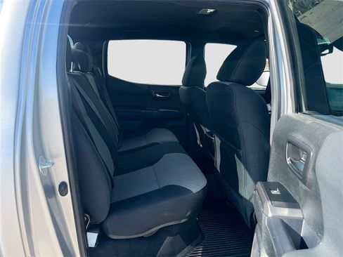 Used 2022 Toyota Tacoma TRD Off-Road w/ Technology Package image 25