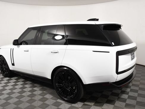 Used 2026 Land Rover Range Rover SE AWD/4WD image 3