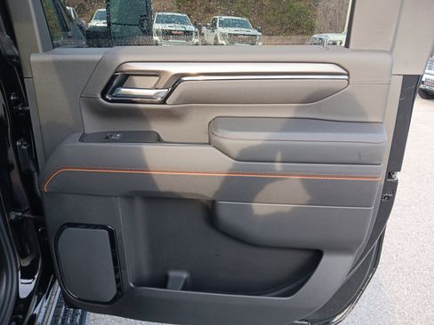 New 2026 GMC Sierra 2500 AT4 w/ AT4 Premium Plus Package AWD/4WD image 18