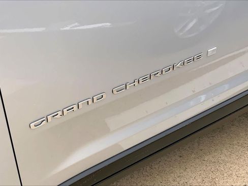 New 2026 Jeep Grand Cherokee Laredo X image 15