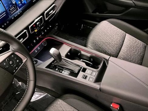 New 2026 Nissan Sentra SV w/ SV Convenience Package FWD image 9