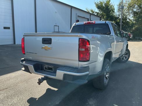 Used 2017 Chevrolet Colorado Z71 AWD/4WD image 3