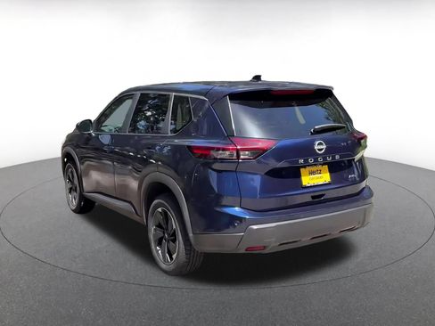 Used 2025 Nissan Rogue SV AWD/4WD image 11