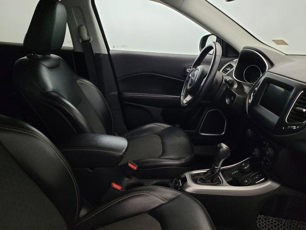 Used 2019 Jeep Compass Latitude w/ Popular Equipment Group AWD/4WD image 21