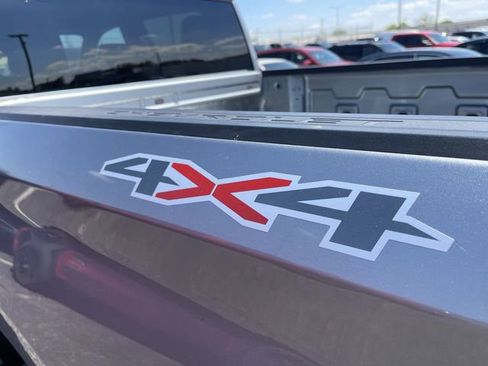 Used 2023 Chevrolet Silverado 1500 LT AWD/4WD image 5