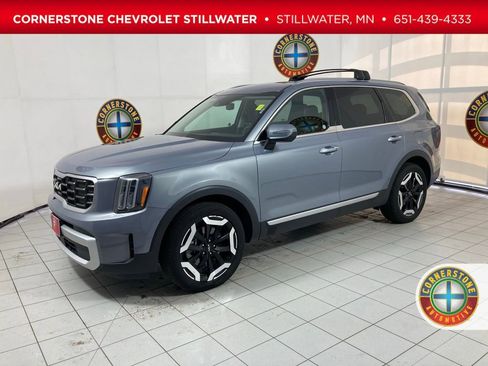 Used 2025 Kia Telluride S image 1