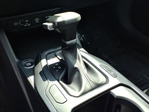 Used 2025 Kia K4 LXS image 16