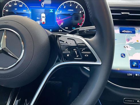 Used 2025 Mercedes-Benz E 350 Sedan image 24