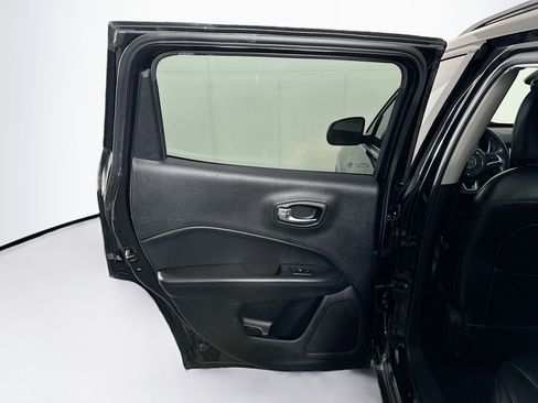 Used 2018 Jeep Compass Altitude image 24